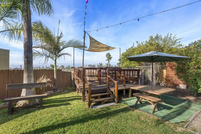 1007 Genie Ln, Cardiff by the Sea CA: https://media.crmls.org/mediaz/05eab313-c5f8-4523-8bb4-2c29cc5d81d1.jpg