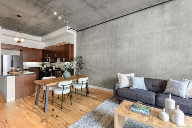 1025 Island Ave, San Diego CA: https://media.crmls.org/mediaz/05eb40e4-e6b4-4194-b0f7-6745a6fb631d.jpg