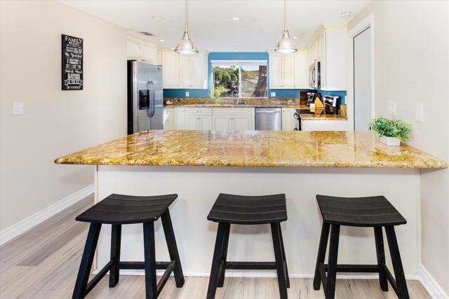 Detail Gallery Image 11 of 57 For 24093 Sargeant Rd., Ramona,  CA 92065 - 4 Beds | 3 Baths
