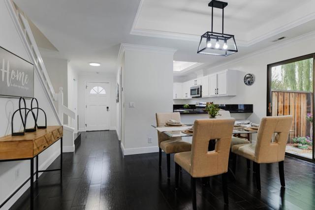 801 Ram Lane, Foster City CA: https://media.crmls.org/mediaz/05eb9369-673b-482b-b9e7-12cf7702aeb4.jpg