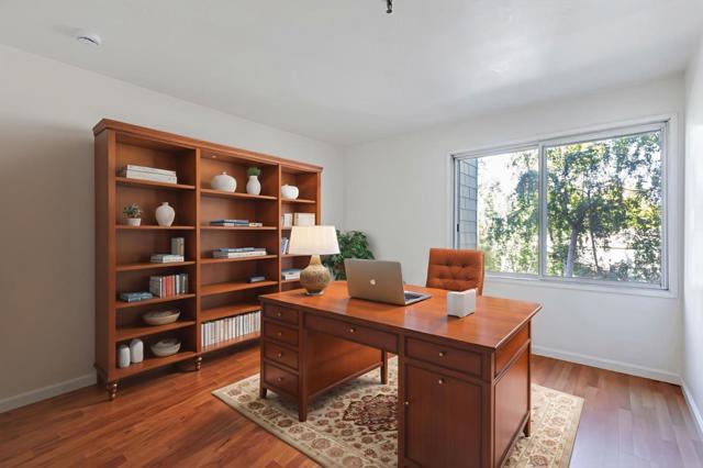 49 Showers Drive, Mountain View CA: https://media.crmls.org/mediaz/05ebb162-a162-4e36-a156-7f116fc250f9.jpg