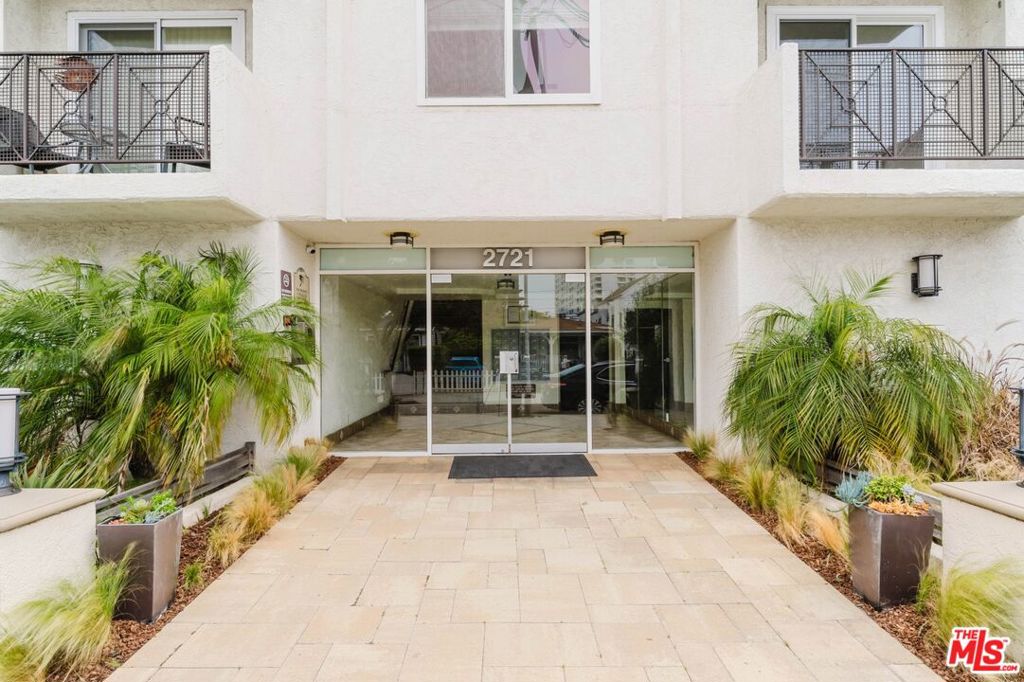 2721 2nd Street #210