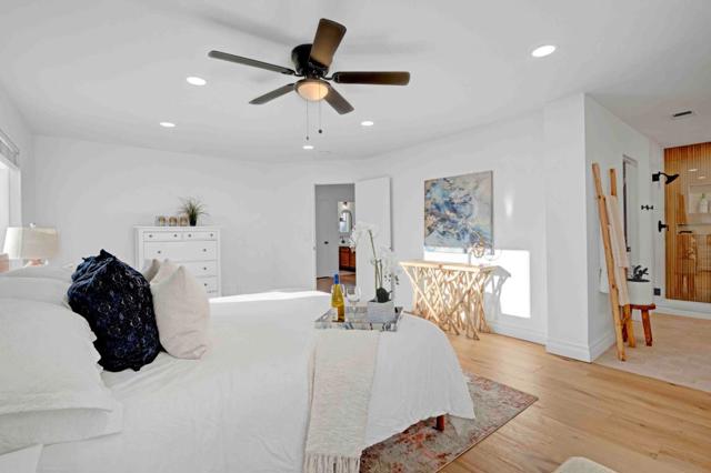 2425 Glenview Drive, Hollister CA: https://media.crmls.org/mediaz/05ec710c-30d3-467a-a255-523744551e5a.jpg