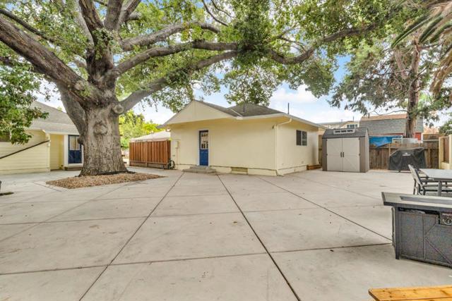 39 S 23rd Street, San Jose CA: https://media.crmls.org/mediaz/05ed1e10-128c-409d-b217-bcb7b0f52dfb.jpg