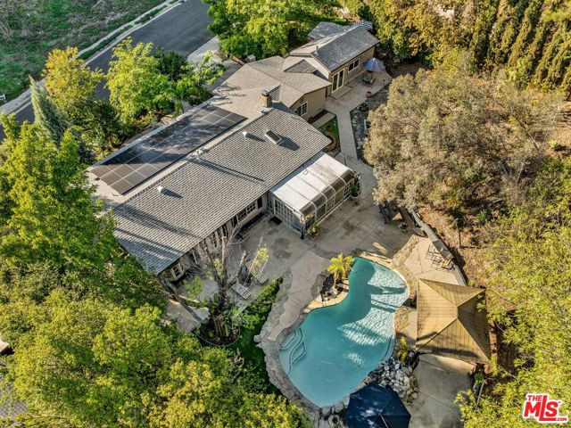 7170 Deveron Ridge Road, West Hills CA: https://media.crmls.org/mediaz/05ed2dc6-f54b-423e-b46d-6fe45a64cd03.jpg