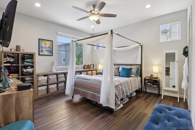 2035 Element way, Chula Vista CA: https://media.crmls.org/mediaz/05ed5d2d-fc9d-4573-8ba7-51bd09672593.jpg