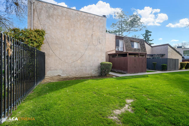 Detail Gallery Image 3 of 19 For 2617 Pinon Spring Cir #C,  Bakersfield,  CA 93309 - 3 Beds | 1/1 Baths
