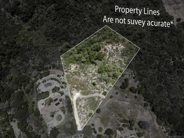 28371 Faircrest Way, Escondido CA: https://media.crmls.org/mediaz/05ef7d0a-af1e-407e-81d7-4fec31f43cc3.jpg