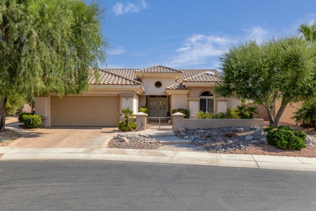 78626 Blooming Court, Palm Desert CA: https://media.crmls.org/mediaz/05f00be9-7b02-4beb-8d24-70273abae0cc.jpg