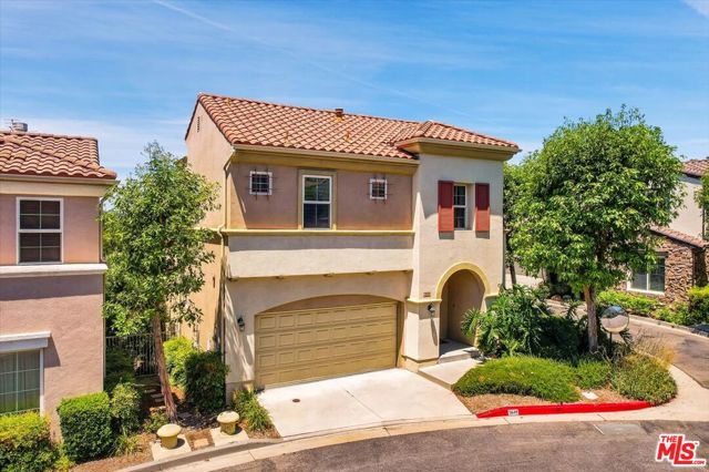5649 Como Circle photo 2