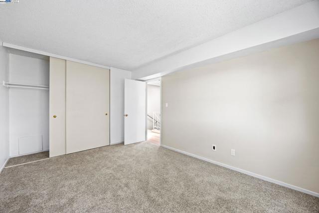 3315 Willis Lane, Alameda CA: https://media.crmls.org/mediaz/05f119cf-84d1-438d-a6eb-420da7eabdf9.jpg
