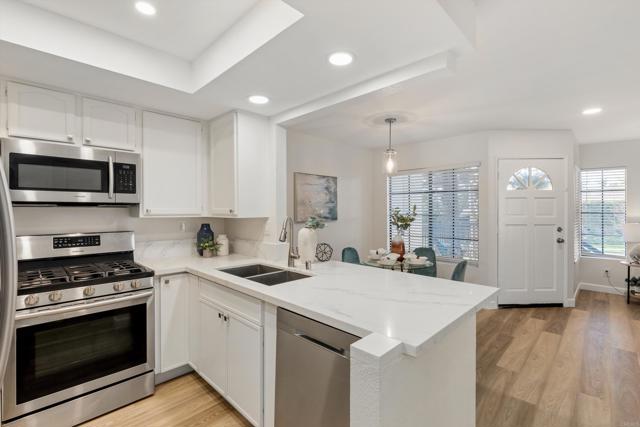 Detail Gallery Image 20 of 36 For 3524 Seahorn Circle, San Diego,  CA 92130 - 2 Beds | 2 Baths