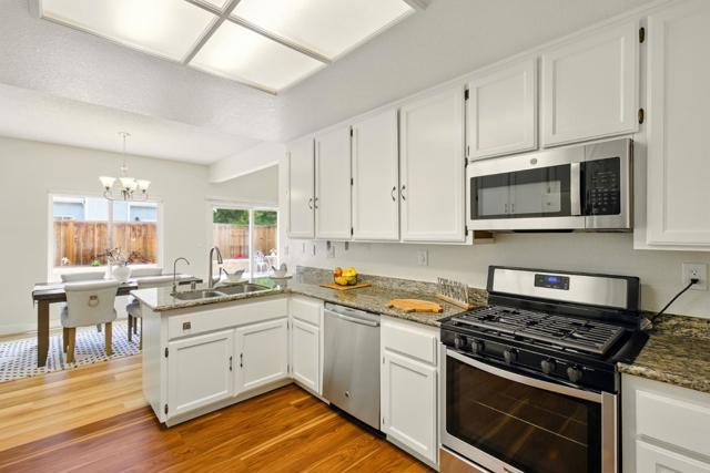 34348 Siward Drive, Fremont CA: https://media.crmls.org/mediaz/05f15396-56a4-40e9-bce6-a0b12d8b0e57.jpg