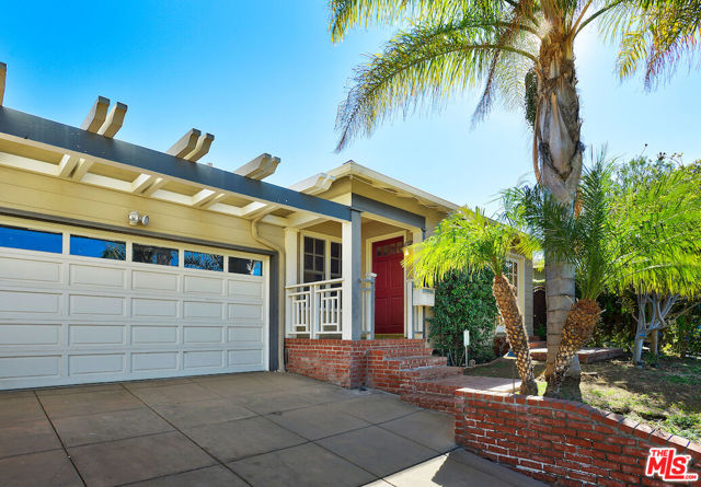 Image 2 for 520 N Las Casas Ave, Pacific Palisades, CA 90272