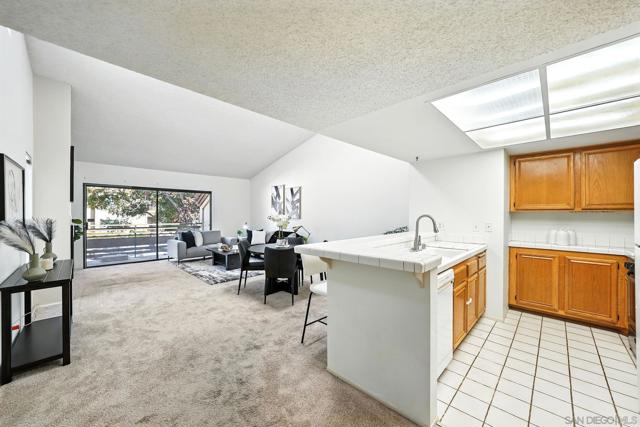 9899 Scripps Westview Way, San Diego CA: https://media.crmls.org/mediaz/05f30eef-e049-4a65-96d4-15be01d30f6e.jpg