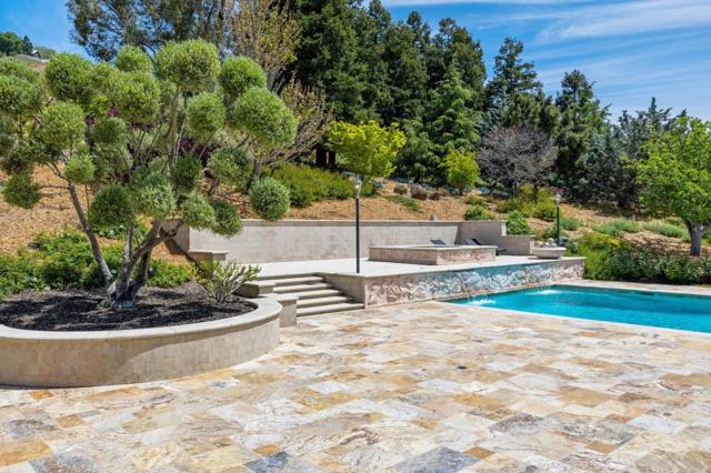9540 Via Del Oro, Gilroy CA: https://media.crmls.org/mediaz/05f33f71-a960-4adf-bc3d-62e1155ee50c.jpg