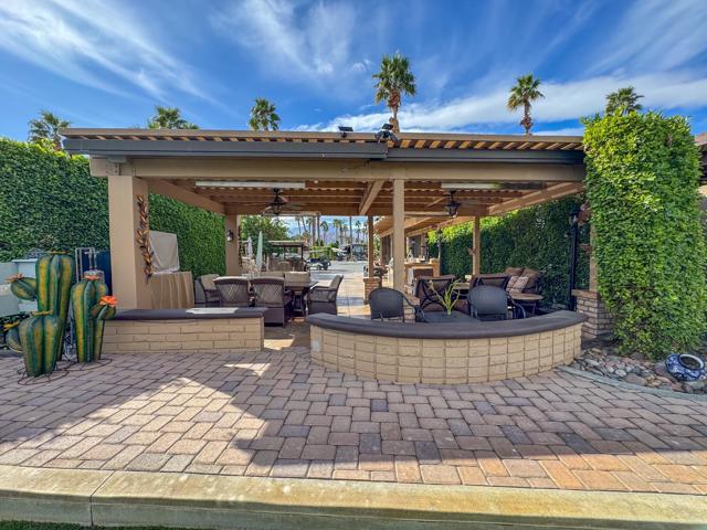 80394 Ave 48, Indio CA: https://media.crmls.org/mediaz/05f391e2-7446-4aa8-a229-73f8f9523b35.jpg