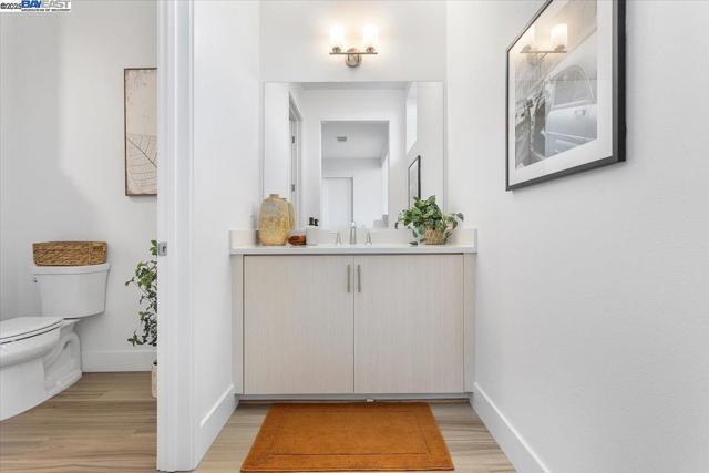 2250 Kilowatt Way, Fremont CA: https://media.crmls.org/mediaz/05f3e34c-d71a-45b2-96b0-1bb05ba6f973.jpg