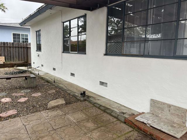 228 E 15th, Escondido CA: https://media.crmls.org/mediaz/05f4fa29-ccae-4f78-b4c4-3990deae9269.jpg