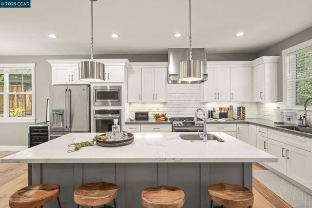 5540 Southbrook Drive, Clayton CA: https://media.crmls.org/mediaz/05f53727-eb96-46a5-8d16-dce560a3155b.jpg