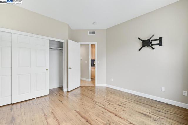 1413 Angus St, Patterson CA: https://media.crmls.org/mediaz/05f57d23-94d8-421d-a0d9-f2c3c4aa41c4.jpg