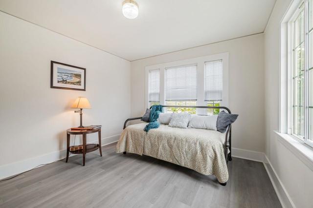 1490 Cabrillo Highway, Half Moon Bay CA: https://media.crmls.org/mediaz/05f593f3-e6db-4973-9ccb-341c2410eae2.jpg