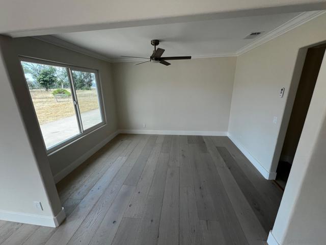 2152 Walnut St, Ramona CA: https://media.crmls.org/mediaz/05f6939f-10c2-4be2-b1e9-2c99909c3a2d.jpg