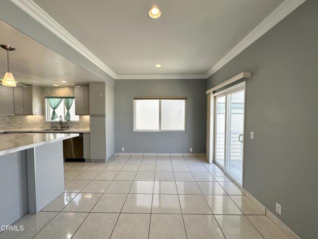 Detail Gallery Image 9 of 34 For 4053 Sunset Lane Ln, Oxnard,  CA 93035 - 3 Beds | 2/1 Baths