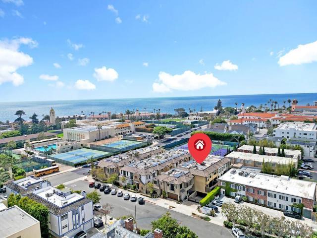 726 Silver Street, La Jolla CA: https://media.crmls.org/mediaz/05f6c9b6-99f9-4d7e-9bbc-7e2e2687afe0.jpg