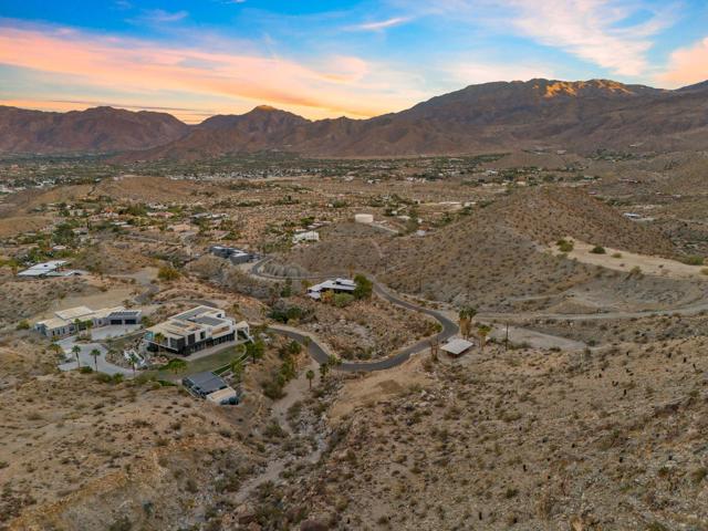 71120 Oasis Trail, Palm Desert CA: https://media.crmls.org/mediaz/05f85c78-eb08-42e1-81c3-a5c4249be819.jpg