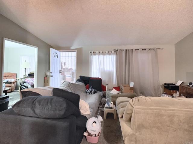 Home for Sale in Lakeside