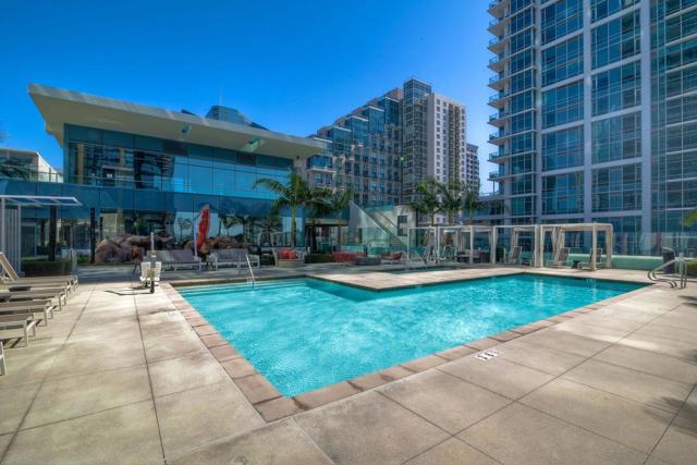 1388 Kettner Blvd, San Diego CA: https://media.crmls.org/mediaz/05f8dde7-4251-487e-b412-d5e56988f590.jpg