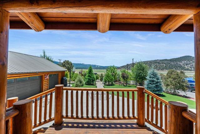 1925 Baldwin Lake Road, Big Bear CA: https://media.crmls.org/mediaz/05f92434-9111-4172-897d-e372ef838aae.jpg