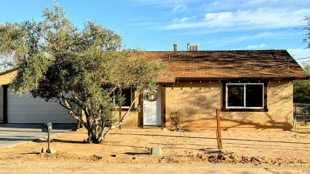 5851 Datura Avenue