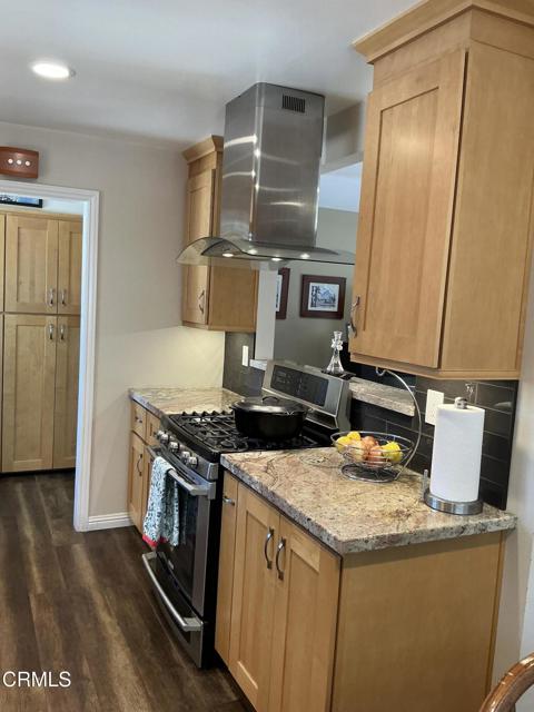285 Second Street, Moorpark CA: https://media.crmls.org/mediaz/05f9ae28-41d1-457c-bdb5-f3fd23df2b86.jpg