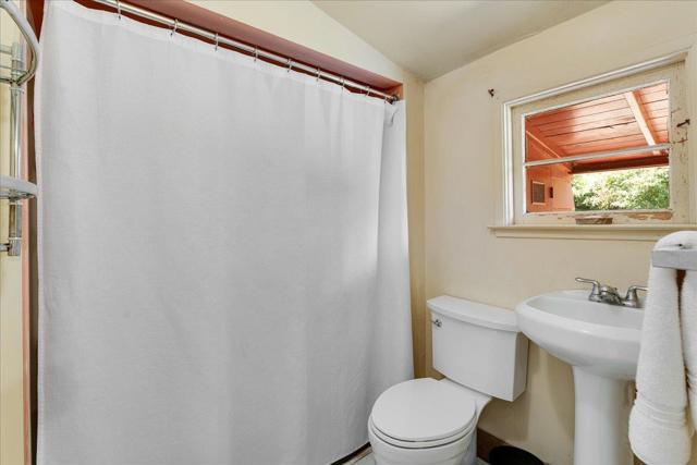 28120 Schulte Road, Carmel CA: https://media.crmls.org/mediaz/05f9fab1-1d60-427a-b4d9-f9b896fbb3a8.jpg