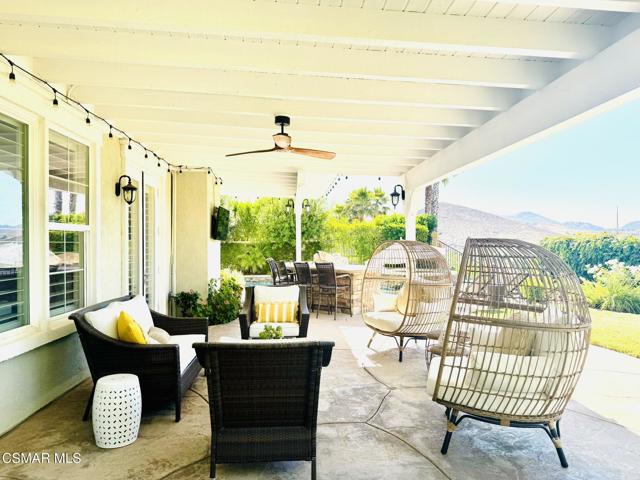 4984 Corral Street, Simi Valley CA: https://media.crmls.org/mediaz/05fa53db-5ca9-4c3d-9d7c-610b36dd4931.jpg