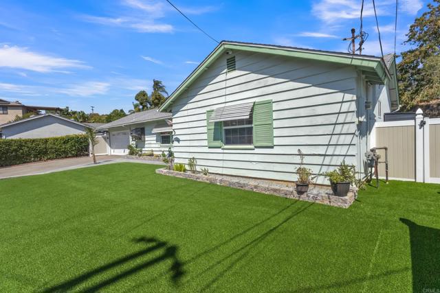 1545 Meadow, El Cajon CA: https://media.crmls.org/mediaz/05fa8490-c143-46aa-b356-0a5a7a8664f9.jpg