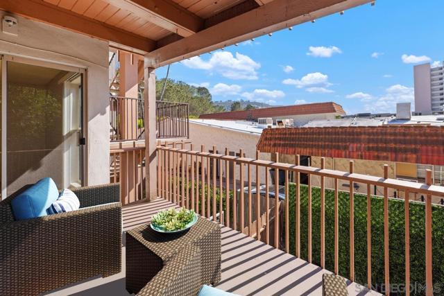 2600 TORREY PINES Rd, La Jolla CA: https://media.crmls.org/mediaz/05fcb886-28ad-4bbf-851d-23353ed5a258.jpg