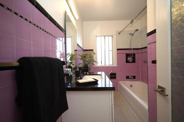 2306 32ND Avenue, San Francisco CA: https://media.crmls.org/mediaz/05fccefc-2809-415b-b606-d9e591c83e54.jpg