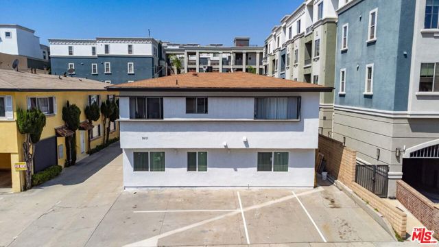 1611 Brockton Avenue, Los Angeles, California 90025, ,Multi-Family,For Sale,Brockton,25499931