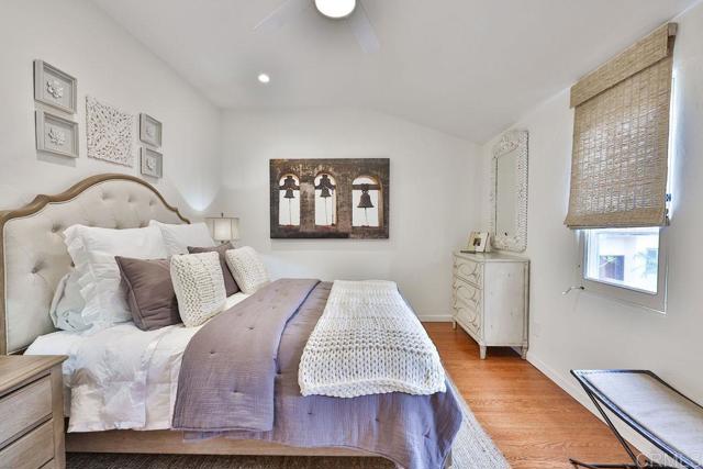 751 G Avenue, Coronado CA: https://media.crmls.org/mediaz/05fdb00c-9477-4d3b-b1df-c72628b17084.jpg