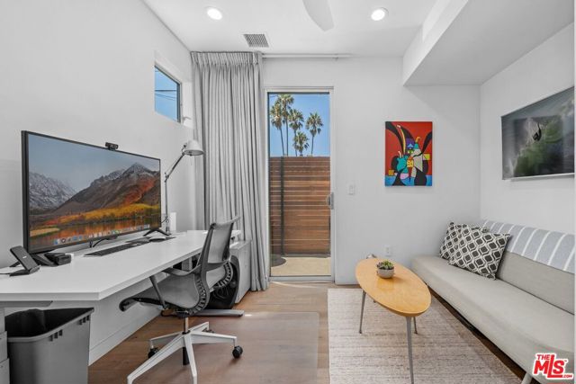 3623 1/2 S Centinela Avenue, Los Angeles CA: https://media.crmls.org/mediaz/05fe3d3a-e384-46da-88ac-ec39a7c583aa.jpg