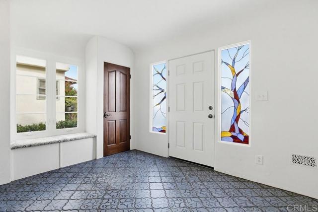 Detail Gallery Image 9 of 75 For 832 San Luis Rey, Coronado,  CA 92118 - 4 Beds | 3/1 Baths