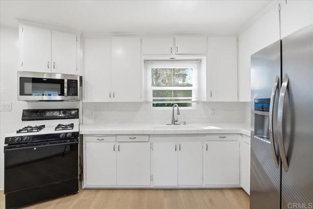 Detail Gallery Image 17 of 36 For 3875 Grandview, Bonita,  CA 91902 - 3 Beds | 2 Baths