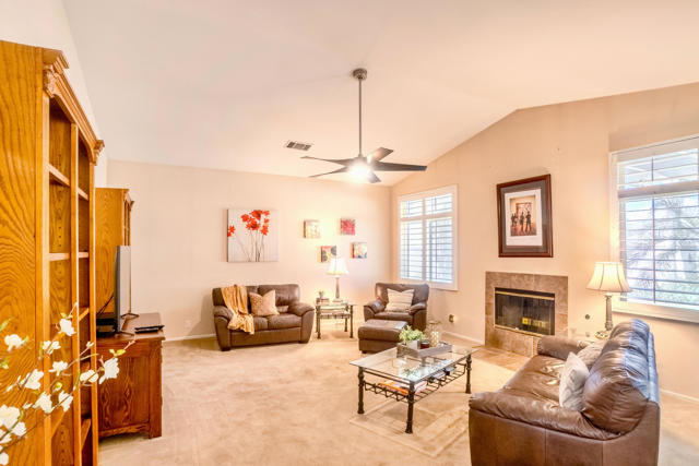 Image 11 of 24 For 69520 Siena Court