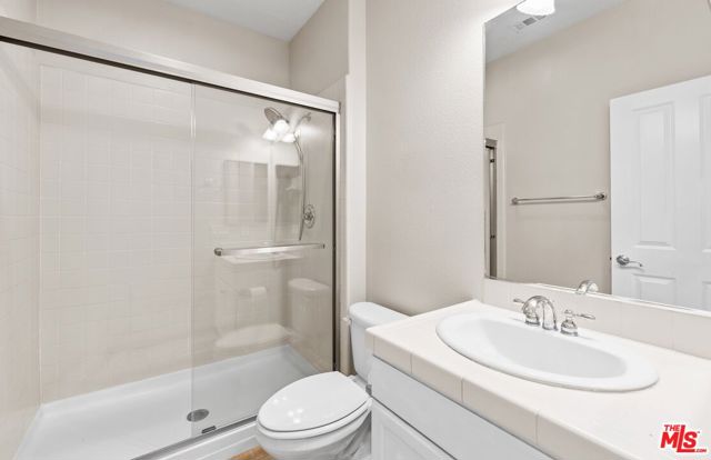19723 Ellis Henry Court, Santa Clarita CA: https://media.crmls.org/mediaz/05fffcc9-fceb-4be2-92d9-2678f68cfd91.jpg