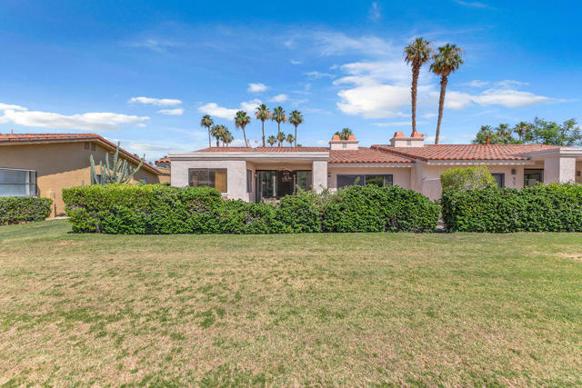 78565 Vista Del Fuente, Indian Wells CA: https://media.crmls.org/mediaz/06006429-56ef-470a-95ba-e1eb838f8e80.jpg