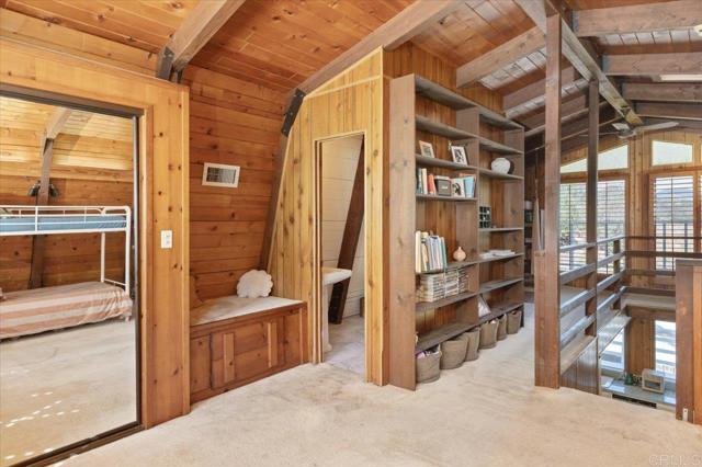 1482 Wilt Rd., Fallbrook CA: https://media.crmls.org/mediaz/060141c3-5caa-4e71-8944-72d9eceb9fb9.jpg