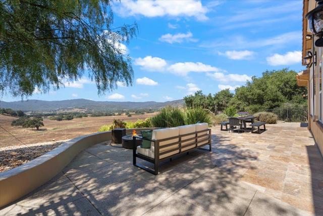 2330 Stonecress Street, Gilroy CA: https://media.crmls.org/mediaz/06014725-7a36-40d0-8cfa-c17ff93bbdbb.jpg
